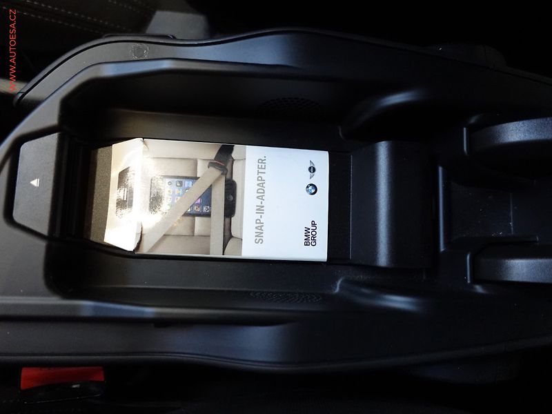BMW X1 (2017) 2.0d xDrive18d, ČR, AT - fotka 21 z 26