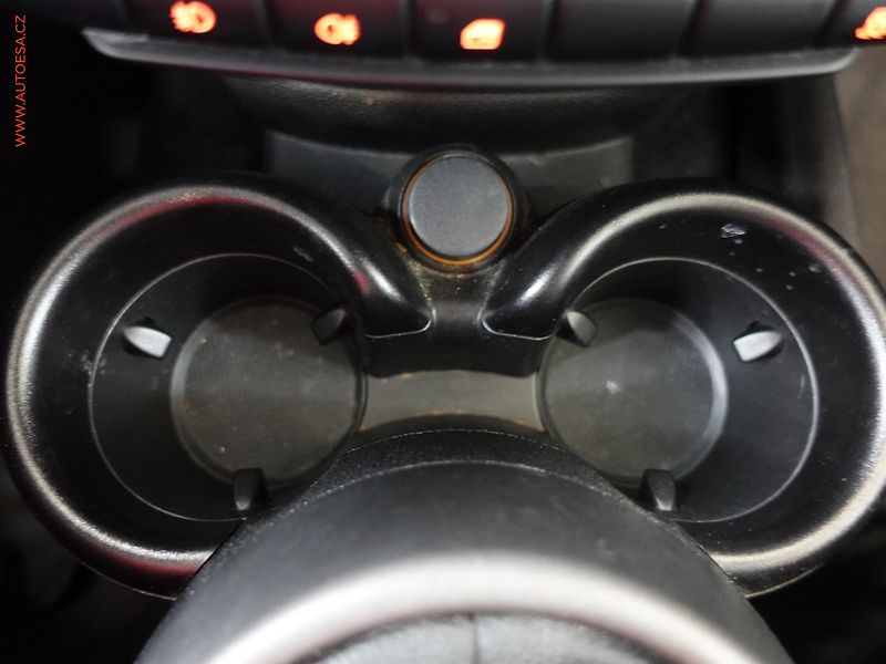 Mini Countryman (2012) 1.6i, ČR, AT, AC - fotka 16 z 17