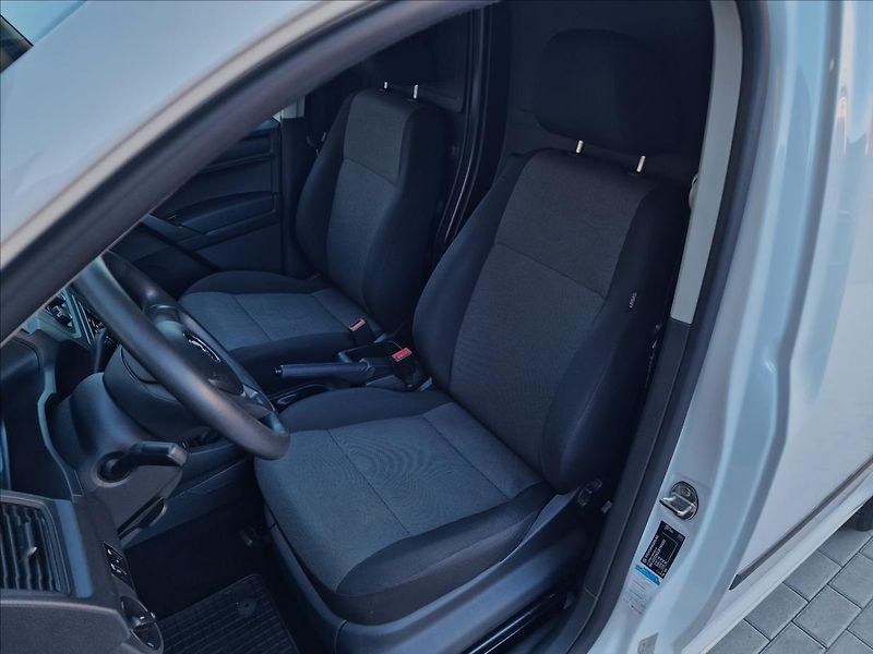Volkswagen Caddy 2.0TDI 75kW, tažné, ČR,1.Maj. - fotka 33 z 45