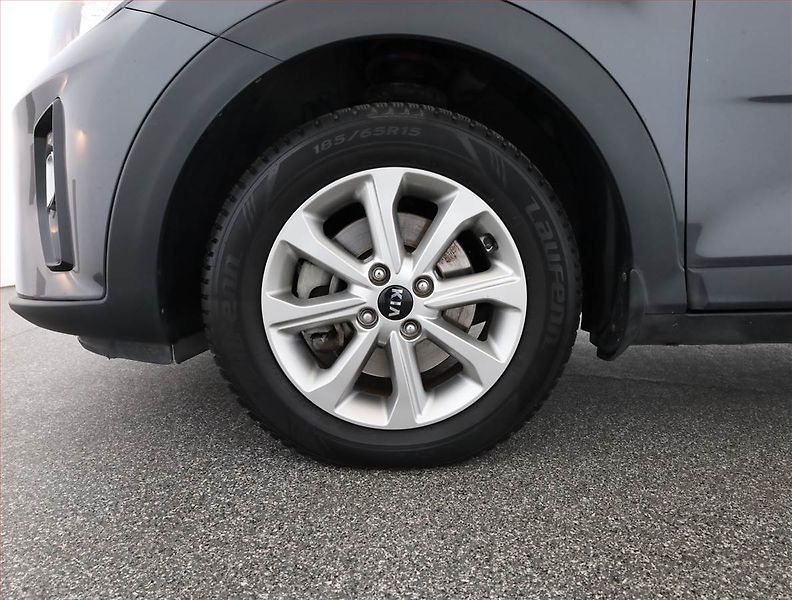 Kia Stonic (2018) 1.25 CVVT, Serv.kniha, Navi - fotka 17 z 17
