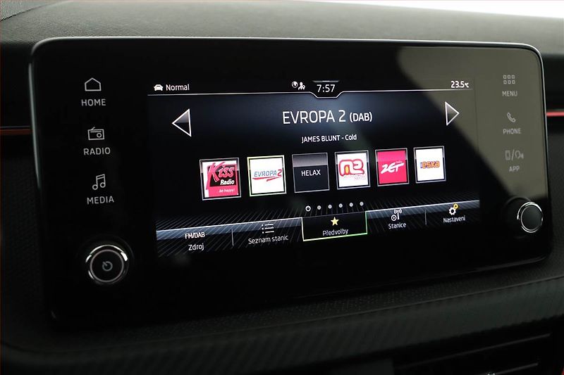 Škoda Kamiq (2025) 1.0 TSI, MONTE CARLO, DPH - fotka 9 z 15