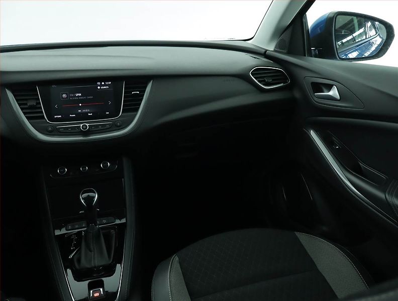 Opel Grandland X (2020) Edition 1.5 CDTI, Automat - fotka 8 z 16