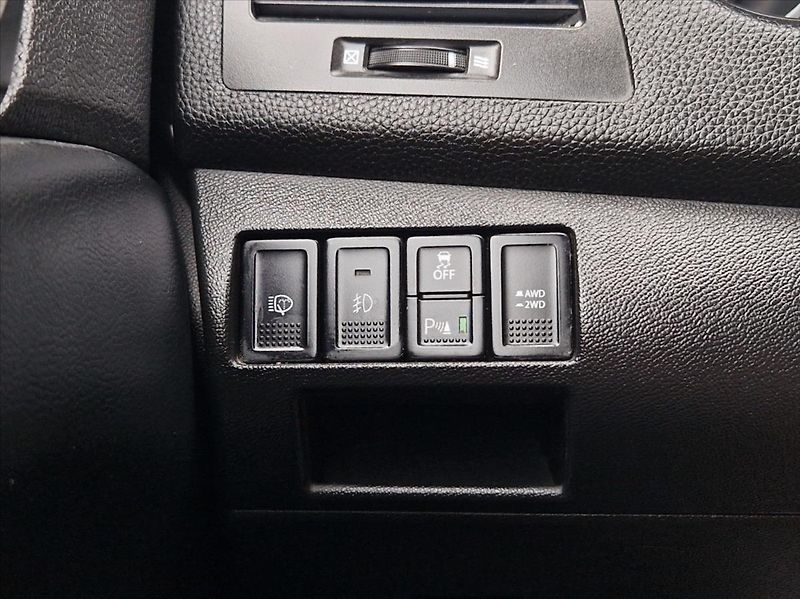 Suzuki Kizashi 2,4 i 4x4 XENON AC ŠÍBR VÝHŘEV - fotka 36 z 37