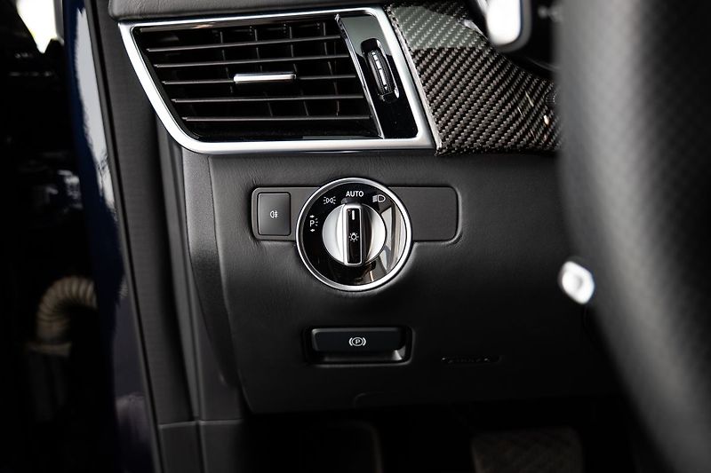 Mercedes-Benz GLE d 4MATIC AMG - fotka 21 z 25