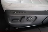 Škoda Octavia (2011) Laurin&Klement 2.0 TDI, Xenony - náhled 16