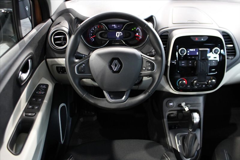 Renault Captur Experience TCe CZ/1.Maj/Fullse - fotka 13 z 22