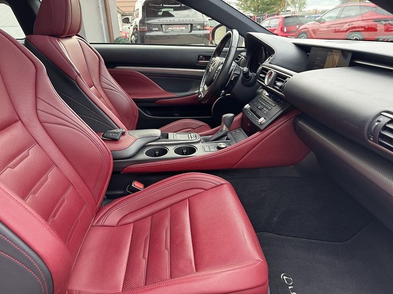 Lexus RC 300h (2016) F-Sport LED Kůže Kamera - fotka 22 z 49