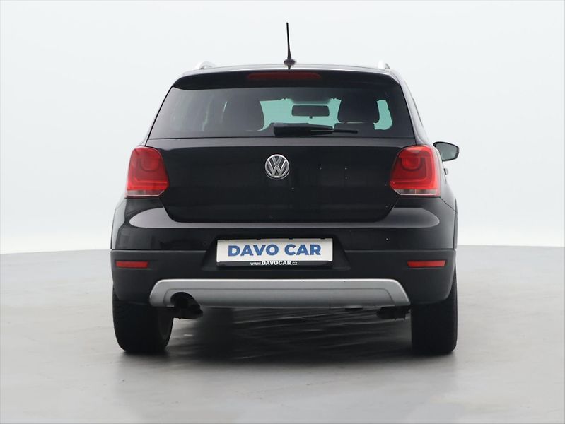 Volkswagen Polo 1,4 i 63kW Cross AutoKlima - fotka 6 z 34