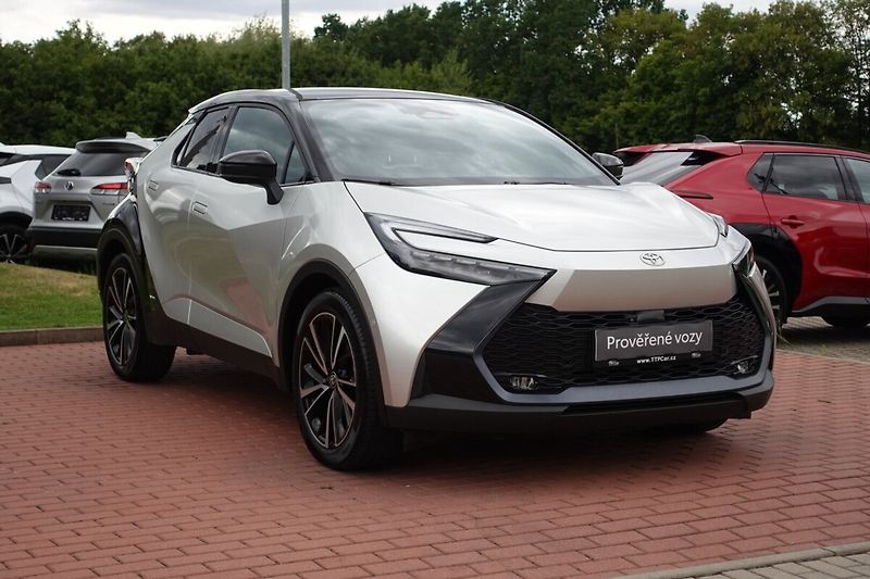 Toyota C-HR 2,0HSD 4x4 Executive Premiere - fotka 3 z 37