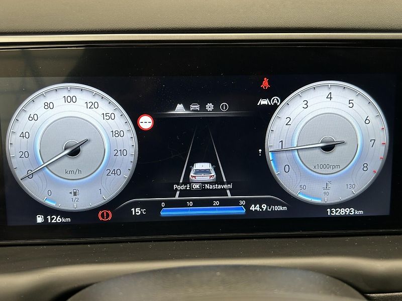 Hyundai Tucson 1.6 T-GDI SMART - fotka 18 z 37