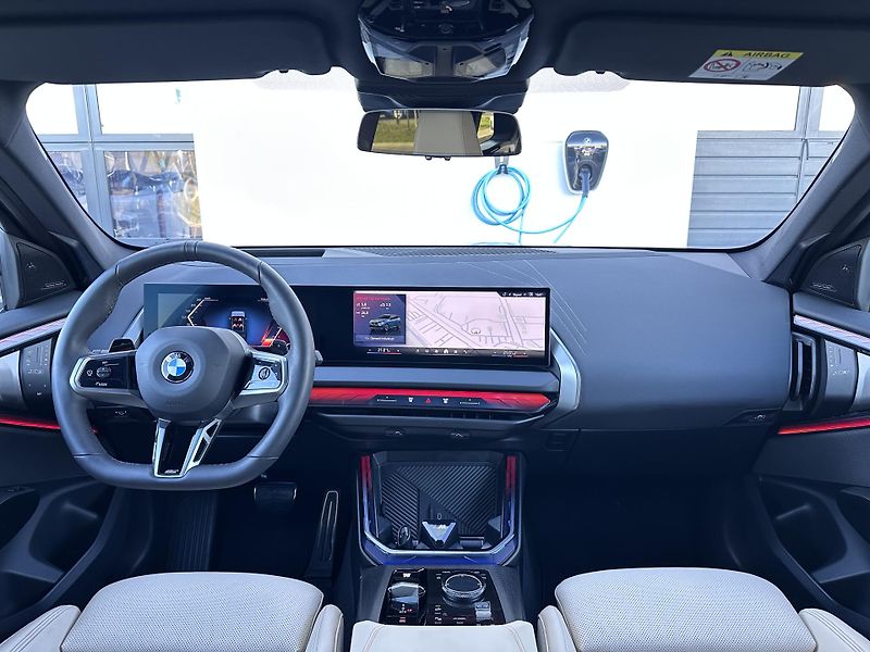 BMW X3 xDrive40d M-Sport - fotka 6 z 31