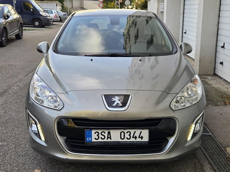 Peugeot 308 (2001) 1.6i 88Kw LPG Tažné  - fotka 12 z 27