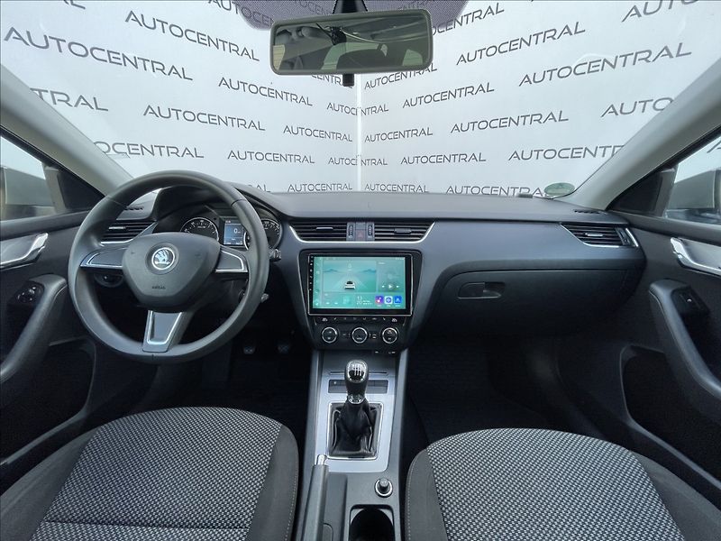 Škoda Octavia 1,2 TSI 81kw 111t.km 1.majitel - fotka 16 z 22
