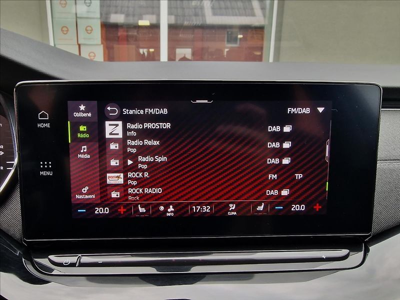 Škoda Octavia 2.0TDI Style, původ ČR,1.Maj. - fotka 31 z 50