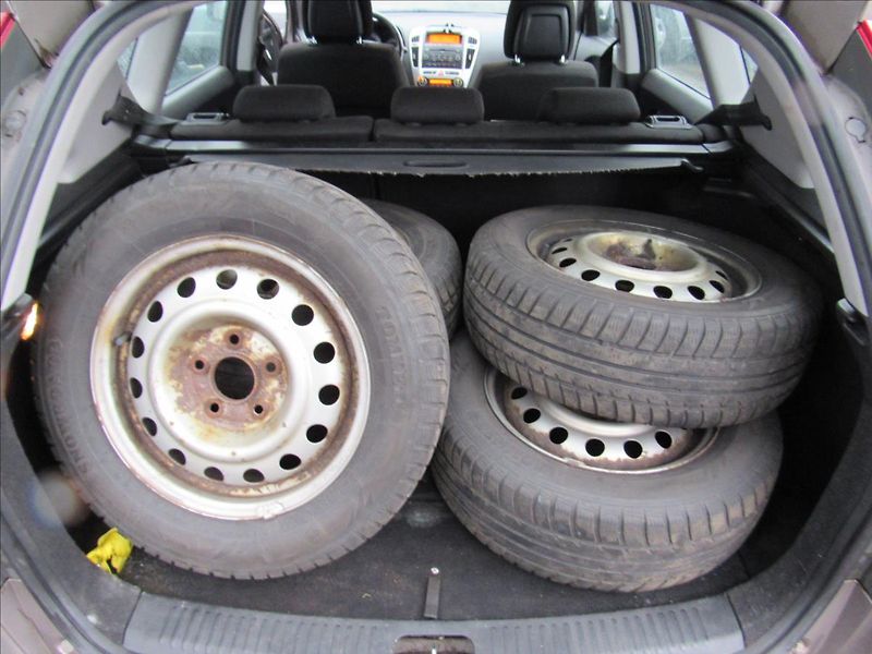 Kia Ceed 1,4 LPG Combi 80KW - fotka 25 z 28