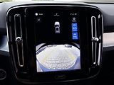Volvo XC40 B3 FWD // CORE // 1. maj. //ČR - náhled 25