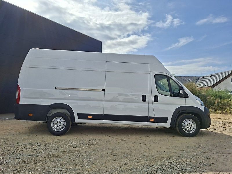 Citroën Jumper FG 4350 L4H3 2,2 BHDI 165k M6 - fotka 9 z 19