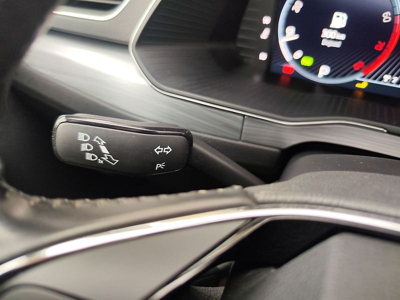 Škoda Superb 1.5 TSI/110kW Ambition DSG - fotka 26 z 31