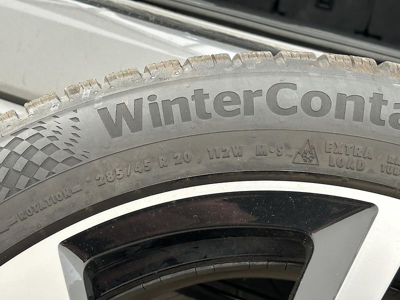 Volkswagen Touareg 3.0 TSI 4x4 R-Line - fotka 36 z 36