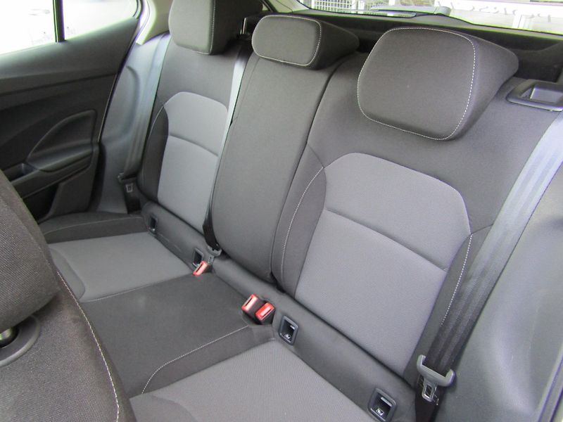 Škoda Fabia IV Selection 1.0 MPI /59 kW - fotka 23 z 30