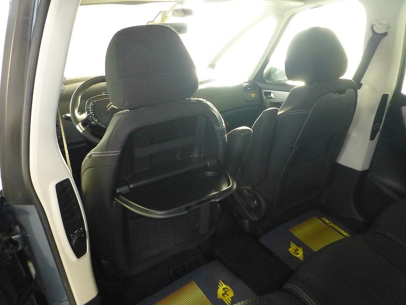 Citroën Grand C4 Picasso (2009) 1,6HDI**KLIMATIZACE***7 MÍST** - fotka 16 z 29