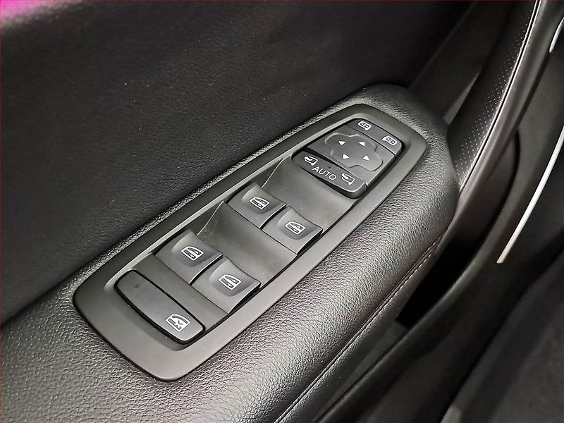 Renault Mégane (2018) 1.5 Blue dCi, Navi, Tempomat - fotka 19 z 19