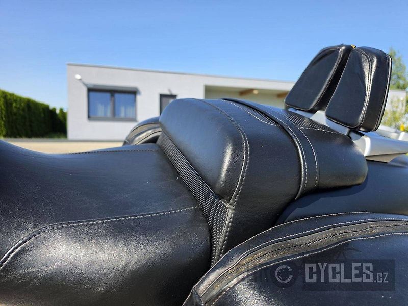Harley-Davidson VRSCF V-Rod Muscle (2010) ABS - fotka 16 z 18