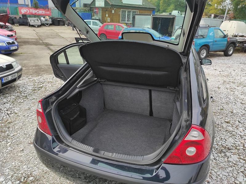 Ford Mondeo AUTOMAT, GHIA, LIFTBACK - fotka 15 z 20