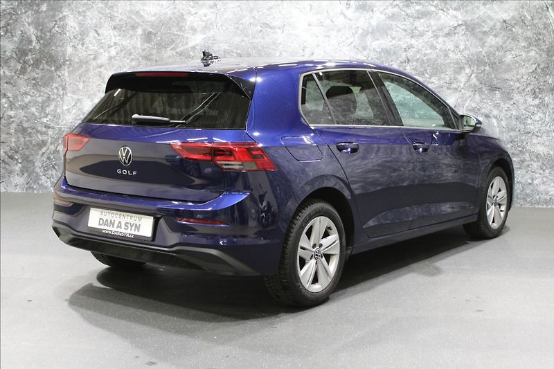 Volkswagen Golf 1,0 TSI Life 1.majitel CZ - fotka 3 z 30