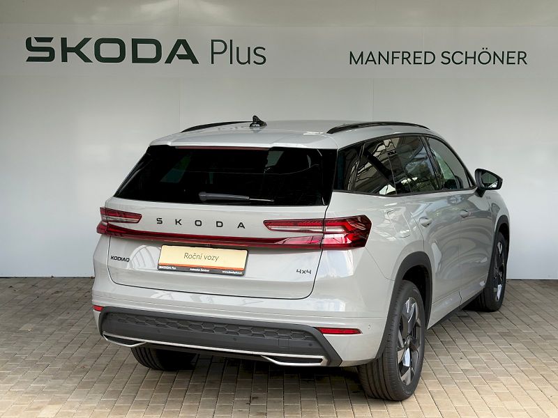 Škoda Kodiaq (2025) Sportline 2.0 TDI / 142 kW 4x4 - fotka 2 z 31