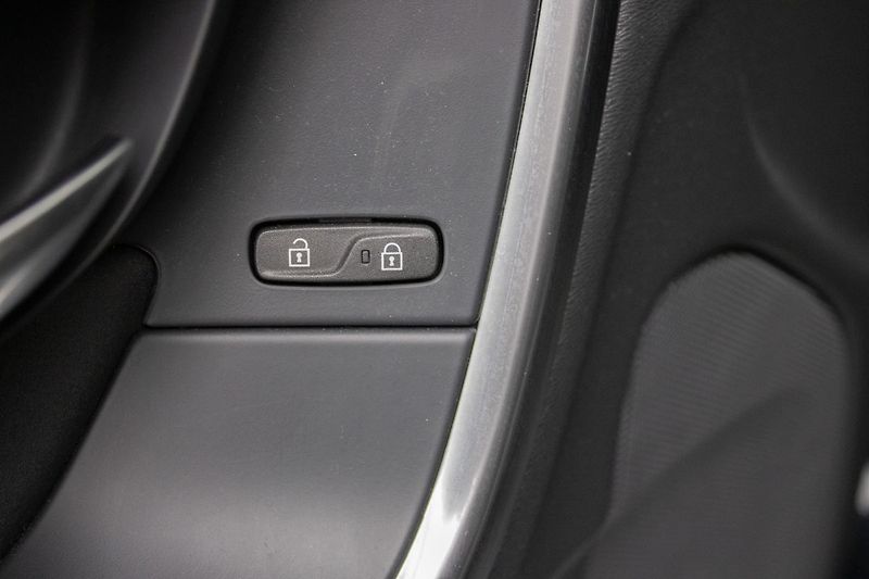 Volvo V60 - fotka 15 z 36