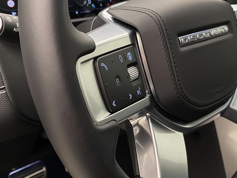 Land Rover Discovery P360 R-DYNAMIC SE AWD - fotka 25 z 42