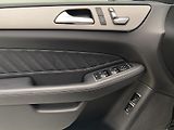 Mercedes-Benz GLE 350d 4MATIC AMG AUT CZ - náhled 32