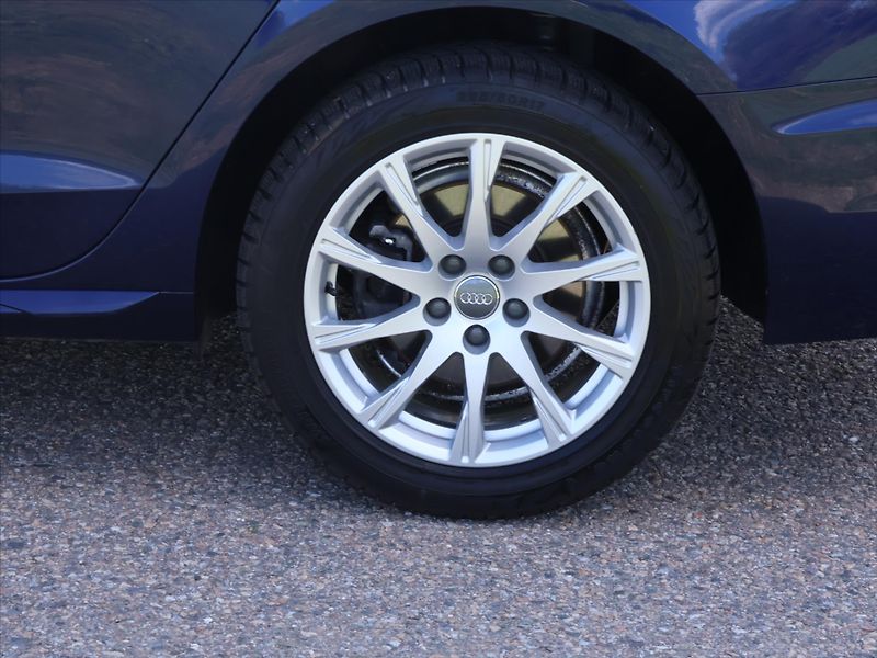 Audi A4 2,0 35 TDI CZ Advanced DPH - fotka 18 z 25
