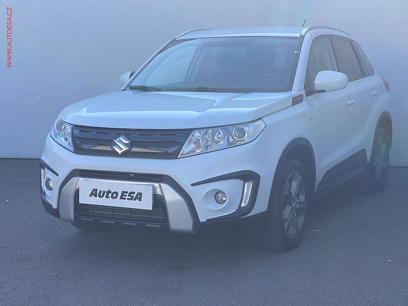 Suzuki Vitara (2015) 1.6 DDiS AllGrip, Premium, AC - fotka 3 z 19