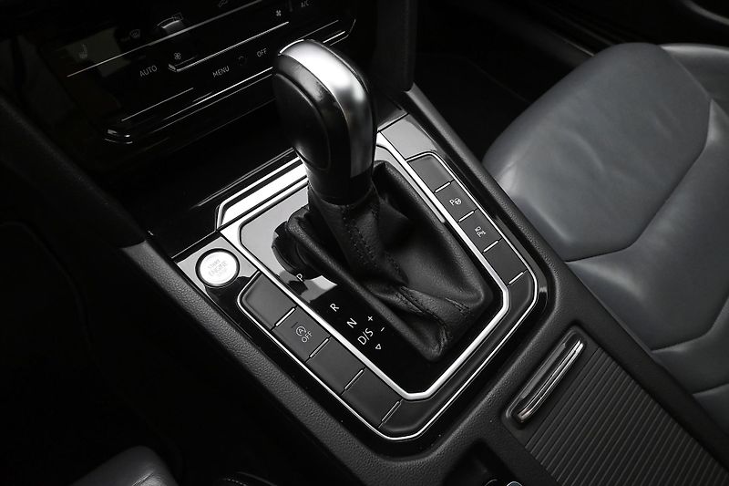 Volkswagen Arteon 2,0 TDI 147 kW DSG 4x4 ELEGANC - fotka 23 z 33