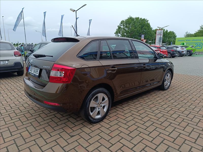 Škoda Rapid 1,2 TSi DSG Ambition - fotka 6 z 19