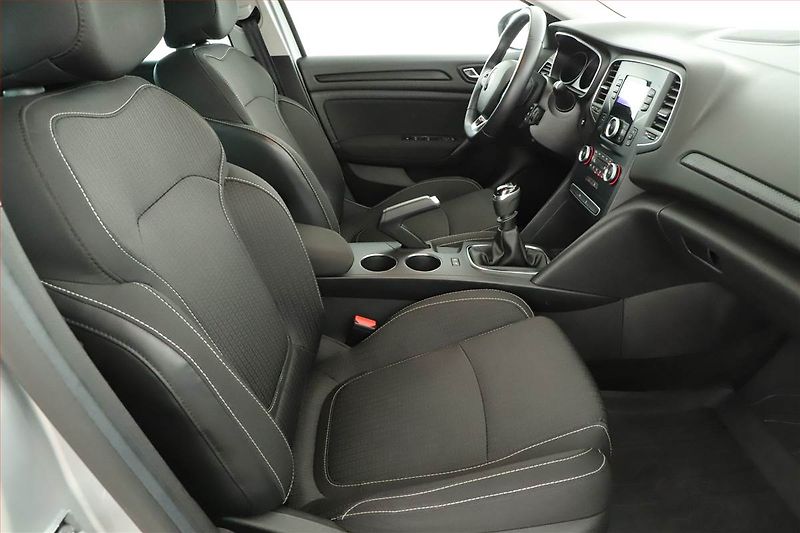 Renault Mégane (2017) 1.5 dCi, Tempomat - fotka 7 z 15