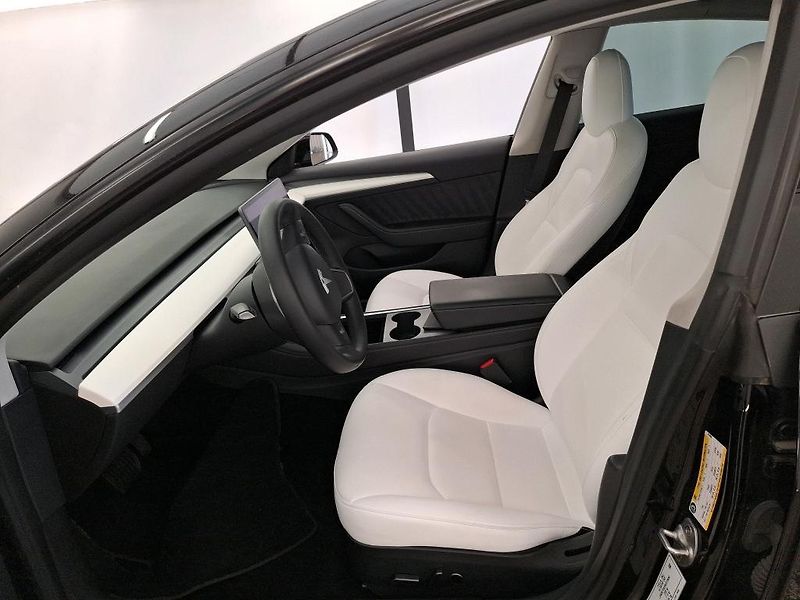 Tesla Model 3 (2022) AWD Long Range    PŘIPRAVUJEME - fotka 6 z 10