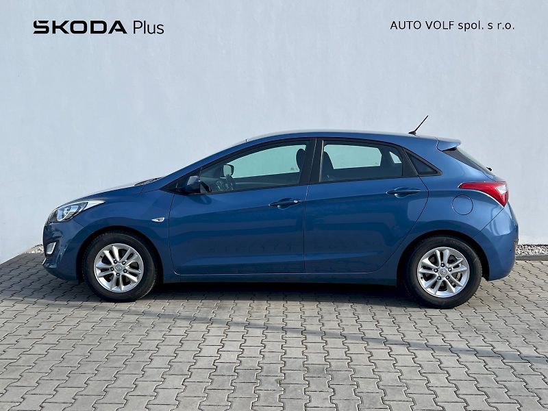 Hyundai i30 (2016) Trikolor 1.6 CRDi 81kW 6° manu - fotka 3 z 27