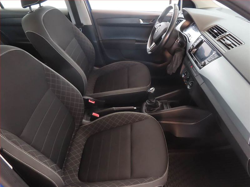 Škoda Fabia (2018) Ambition Plus 1.0, ČR,1.maj - fotka 9 z 13