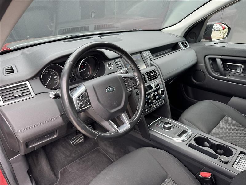 Land Rover Discovery Sport 2,0 TD4 150k Pure AWD AT - fotka 9 z 25