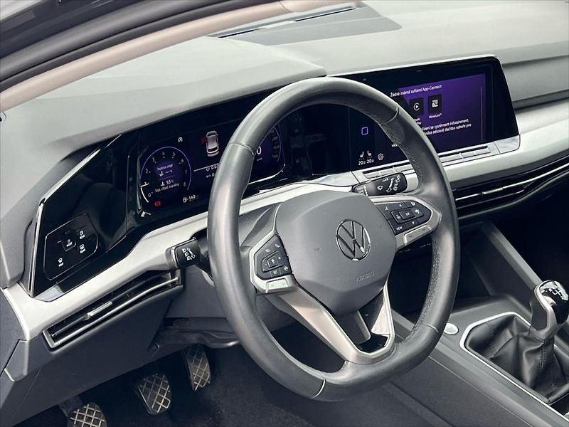 Volkswagen Golf 1,5 TSi 96kW LIFE  8 - fotka 6 z 23