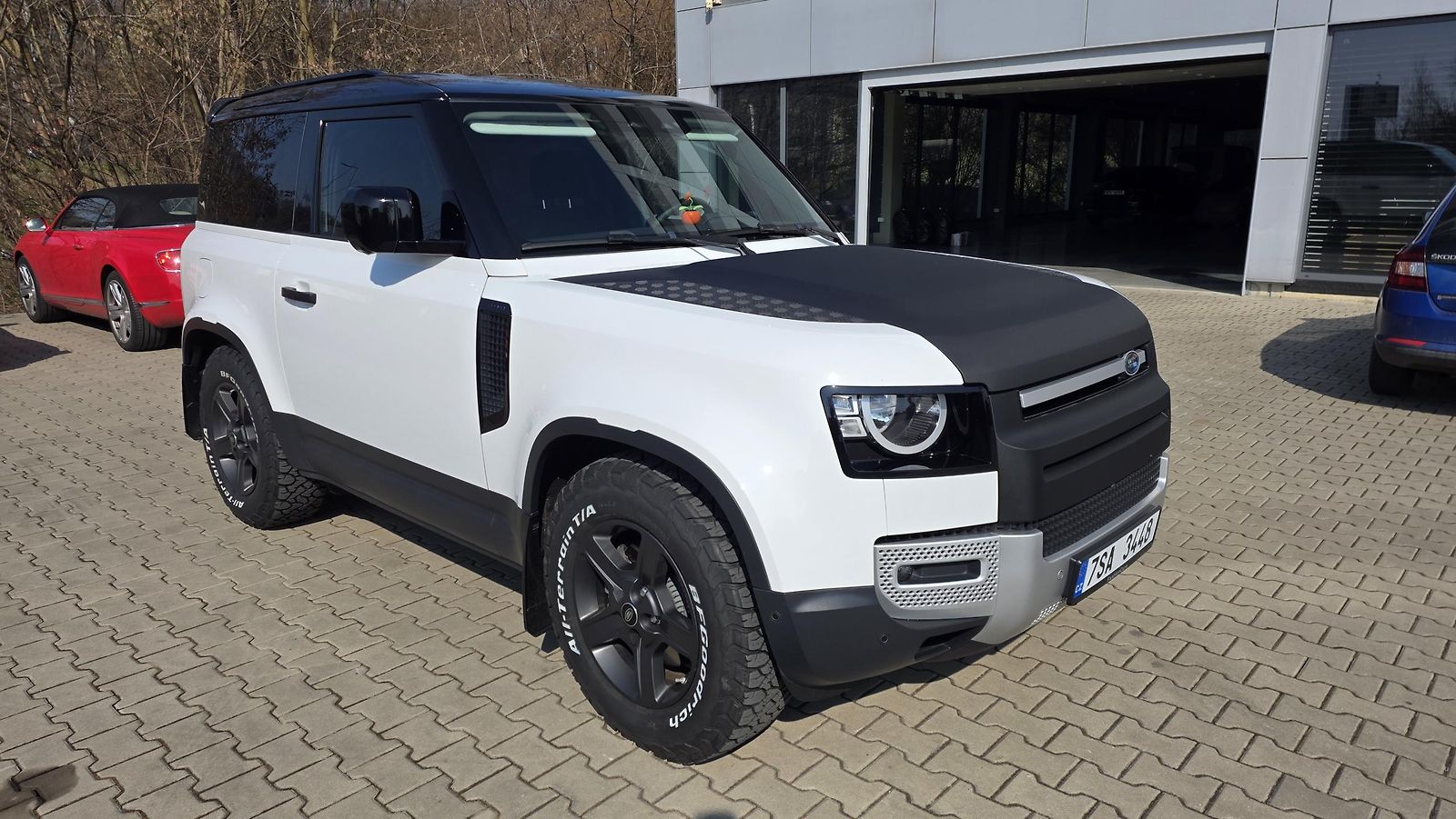 Land Rover Defender TOP STAV VZDUCH VELKÝ SERVIS
