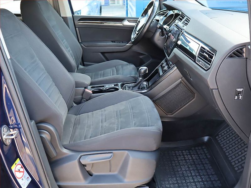 Volkswagen Touran (2018) 1.6 TDI, Automat, Serv.kniha - fotka 9 z 22