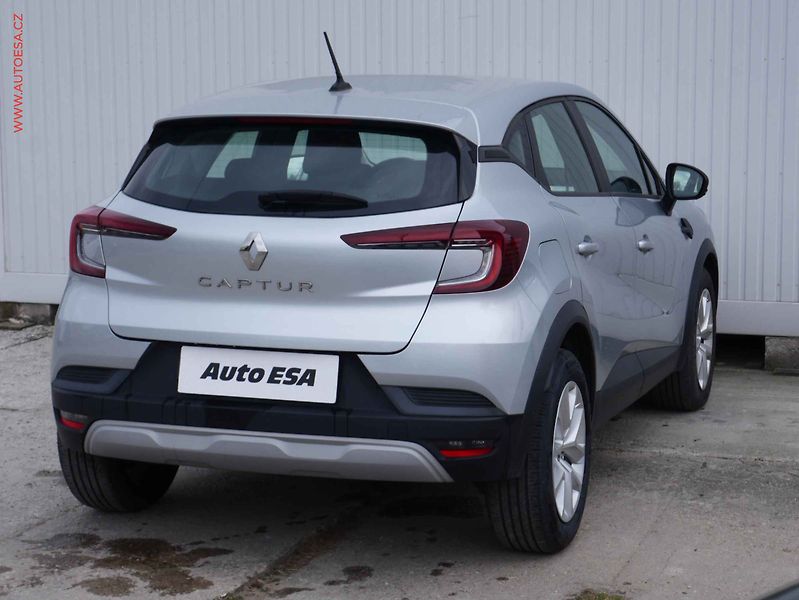 Renault Captur (2024) 1.0 TCe, ČR, Equilibre - fotka 6 z 13
