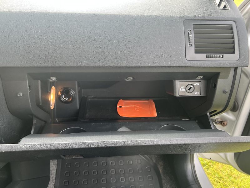 Škoda Fabia 1.4 59KW,TZ,KLIMA,TEMPOMAT,ESP - fotka 40 z 45