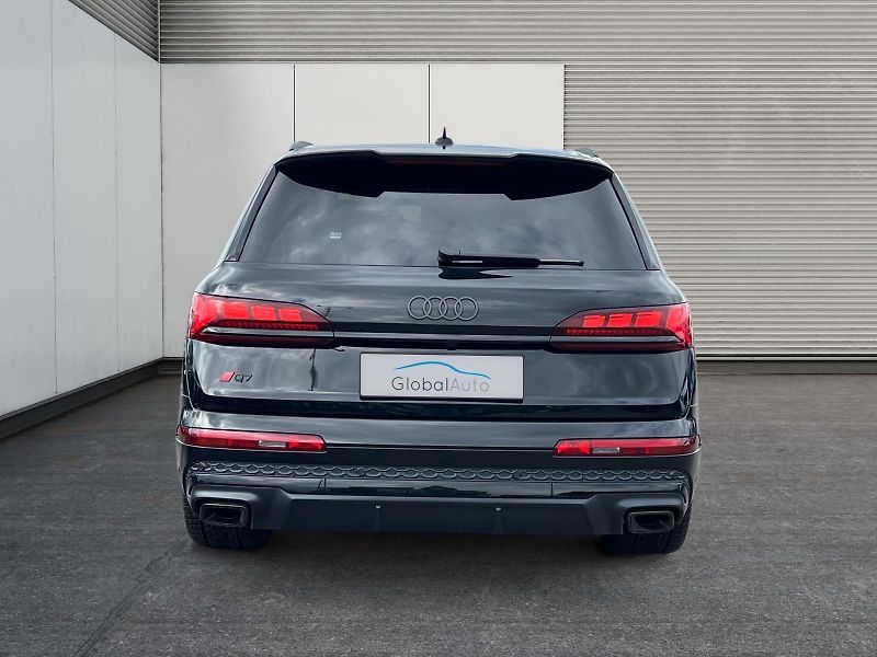 Audi Q7 (2025) S-LINE 50TDI 7MÍST TAŽNÝ DPH  - fotka 4 z 32