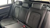 Volkswagen Passat 2.0 TDI DSG Elegance Variant - náhled 16