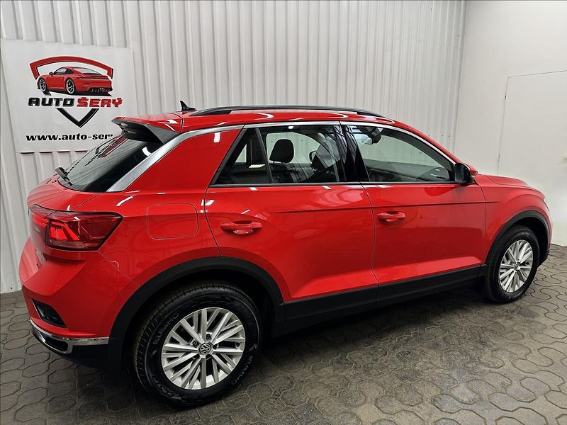 Volkswagen T-Roc 2.0TSI 140kW DSG ACC 4MOTION - fotka 9 z 37